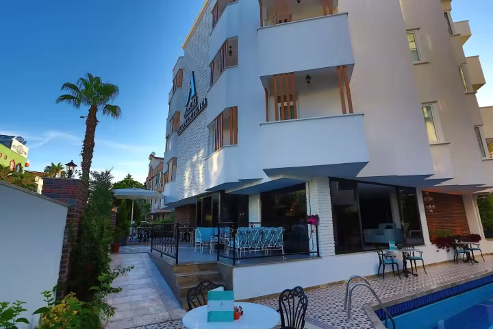 Azuu Boutique Hotel